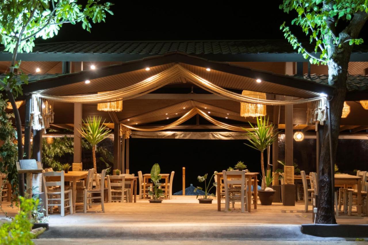 Beach Hotel Kapahi ペフカリ エクステリア 写真