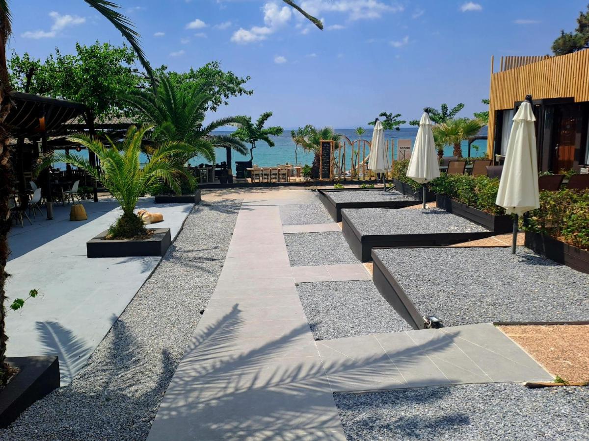 Beach Hotel Kapahi ペフカリ エクステリア 写真