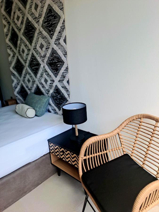 Beach Hotel Kapahi ペフカリ エクステリア 写真